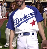 2001-08-04-Hollywood-All-Stars-Baseball-Game-002.jpg