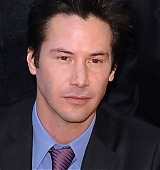 2005-01-31-Keanu-Honored-with-a-Star-On-The-Hollywood-Walk-of-Fame-059.jpg