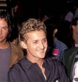 1991-07-11-Bill-Ted-Bogus-Journey-Hollywood-Premiere-004.jpg