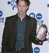 2000-06-03-MTV-Movie-Awards-006.jpg