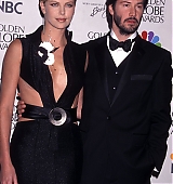 2001-01-21-58th-Golden-Globe-Awards-008.jpg