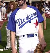 2001-08-04-Hollywood-All-Stars-Baseball-Game-018.jpg