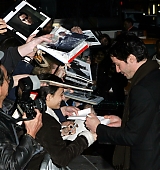 2003-10-29-Candids-Outside-Late-Show-With-David-Letterman-Studios-004.jpg