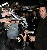 2003-10-29-Candids-Outside-Late-Show-With-David-Letterman-Studios-005.jpg