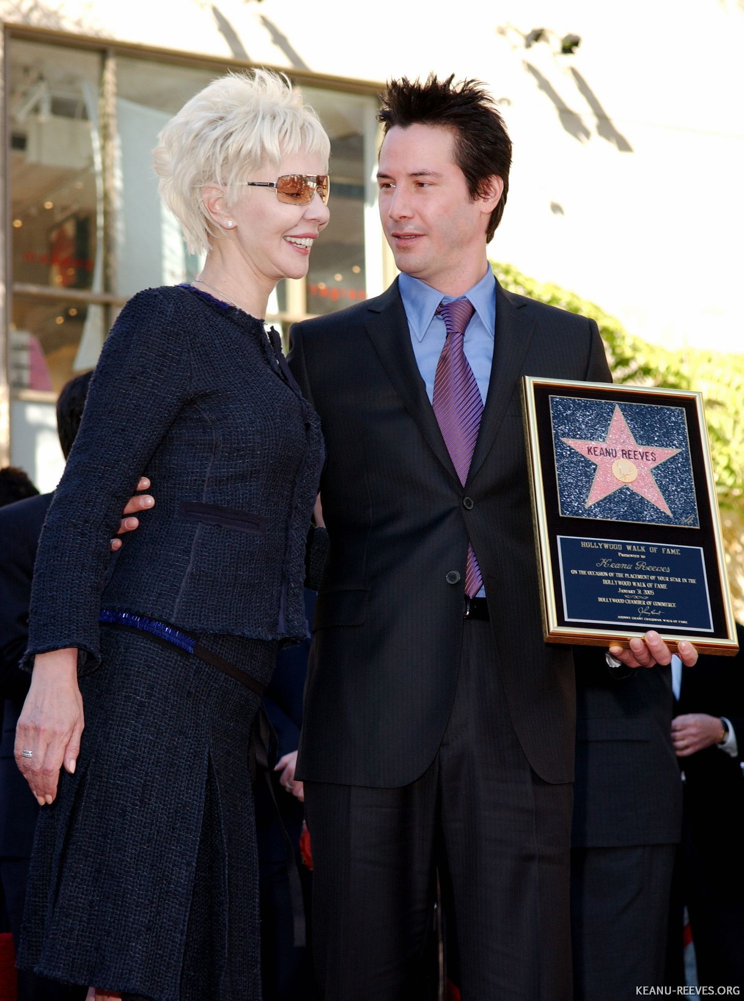 2005-01-31-Keanu-Honored-with-a-Star-On-The-Hollywood-Walk-of-Fame-182.jpg