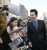 2005-01-31-Keanu-Honored-with-a-Star-On-The-Hollywood-Walk-of-Fame-001.jpg