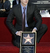 2005-01-31-Keanu-Honored-with-a-Star-On-The-Hollywood-Walk-of-Fame-004.jpg