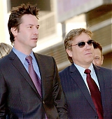 2005-01-31-Keanu-Honored-with-a-Star-On-The-Hollywood-Walk-of-Fame-020.jpg