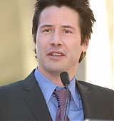 2005-01-31-Keanu-Honored-with-a-Star-On-The-Hollywood-Walk-of-Fame-023.jpg