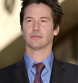 2005-01-31-Keanu-Honored-with-a-Star-On-The-Hollywood-Walk-of-Fame-028.jpg