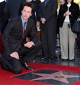 2005-01-31-Keanu-Honored-with-a-Star-On-The-Hollywood-Walk-of-Fame-051.jpg