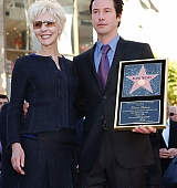 2005-01-31-Keanu-Honored-with-a-Star-On-The-Hollywood-Walk-of-Fame-054.jpg