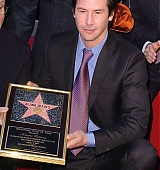 2005-01-31-Keanu-Honored-with-a-Star-On-The-Hollywood-Walk-of-Fame-055.jpg