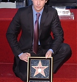 2005-01-31-Keanu-Honored-with-a-Star-On-The-Hollywood-Walk-of-Fame-063.jpg