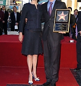 2005-01-31-Keanu-Honored-with-a-Star-On-The-Hollywood-Walk-of-Fame-083.jpg