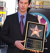2005-01-31-Keanu-Honored-with-a-Star-On-The-Hollywood-Walk-of-Fame-093.jpg