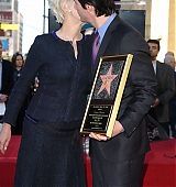 2005-01-31-Keanu-Honored-with-a-Star-On-The-Hollywood-Walk-of-Fame-111.jpg