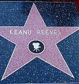 2005-01-31-Keanu-Honored-with-a-Star-On-The-Hollywood-Walk-of-Fame-113.jpg