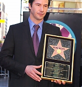 2005-01-31-Keanu-Honored-with-a-Star-On-The-Hollywood-Walk-of-Fame-132.jpg