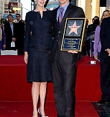 2005-01-31-Keanu-Honored-with-a-Star-On-The-Hollywood-Walk-of-Fame-136.jpg