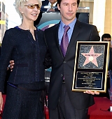 2005-01-31-Keanu-Honored-with-a-Star-On-The-Hollywood-Walk-of-Fame-146.jpg