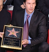 2005-01-31-Keanu-Honored-with-a-Star-On-The-Hollywood-Walk-of-Fame-166.jpg