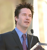2005-01-31-Keanu-Honored-with-a-Star-On-The-Hollywood-Walk-of-Fame-176.jpg