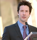 2005-01-31-Keanu-Honored-with-a-Star-On-The-Hollywood-Walk-of-Fame-194.jpg