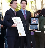2005-01-31-Keanu-Honored-with-a-Star-On-The-Hollywood-Walk-of-Fame-208.jpg