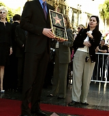 2005-01-31-Keanu-Honored-with-a-Star-On-The-Hollywood-Walk-of-Fame-228.jpg