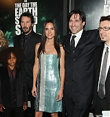 2008-12-09-The-Day-The-Earth-Stood-Still-New-York-Premiere-059.jpg