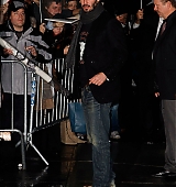 2008-12-10-Candids-Outside-Late-Show-With-David-Letterman-002.jpg