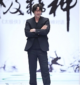2013-06-20-Man-Of-The-Tai-Chi-Beijing-Press-Conference-009.jpg