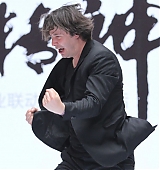 2013-06-20-Man-Of-The-Tai-Chi-Beijing-Press-Conference-016.jpg