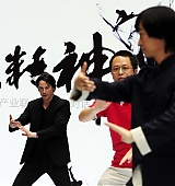 2013-06-20-Man-Of-The-Tai-Chi-Beijing-Press-Conference-044.jpg