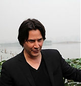 2013-06-24-Keanu-Reeves-Visits-Hangzhou-004.jpg