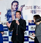 2015-01-08-John-Wick-Seoul-Premiere-022.jpg