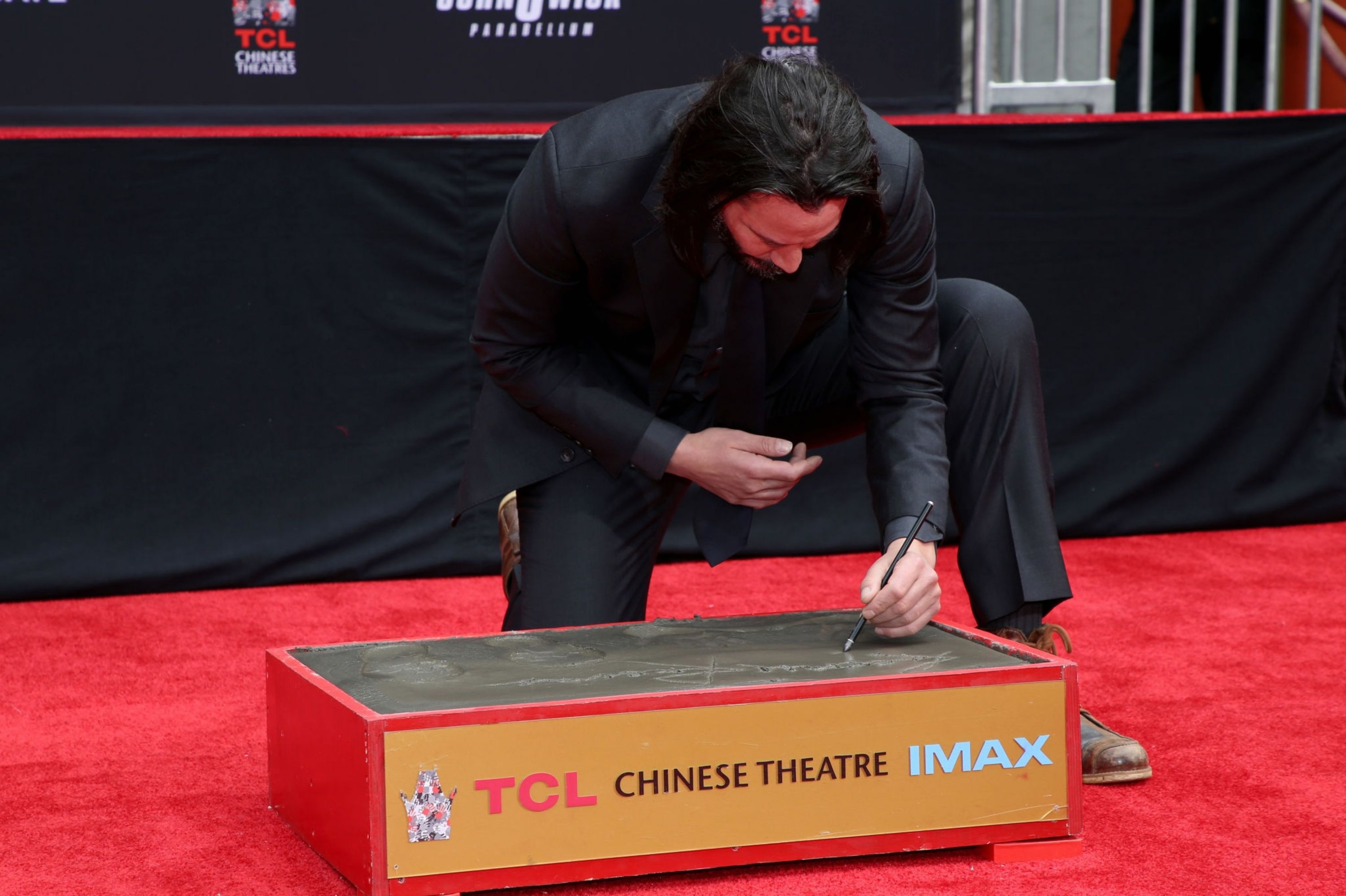 2019-05-14-Hand-and-Foot-Print-Ceremony-At-The-Chinese-Theater-101.jpg