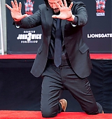 2019-05-14-Hand-and-Foot-Print-Ceremony-At-The-Chinese-Theater-042.jpg