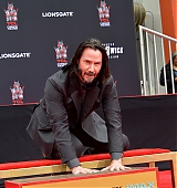 2019-05-14-Hand-and-Foot-Print-Ceremony-At-The-Chinese-Theater-081.jpg